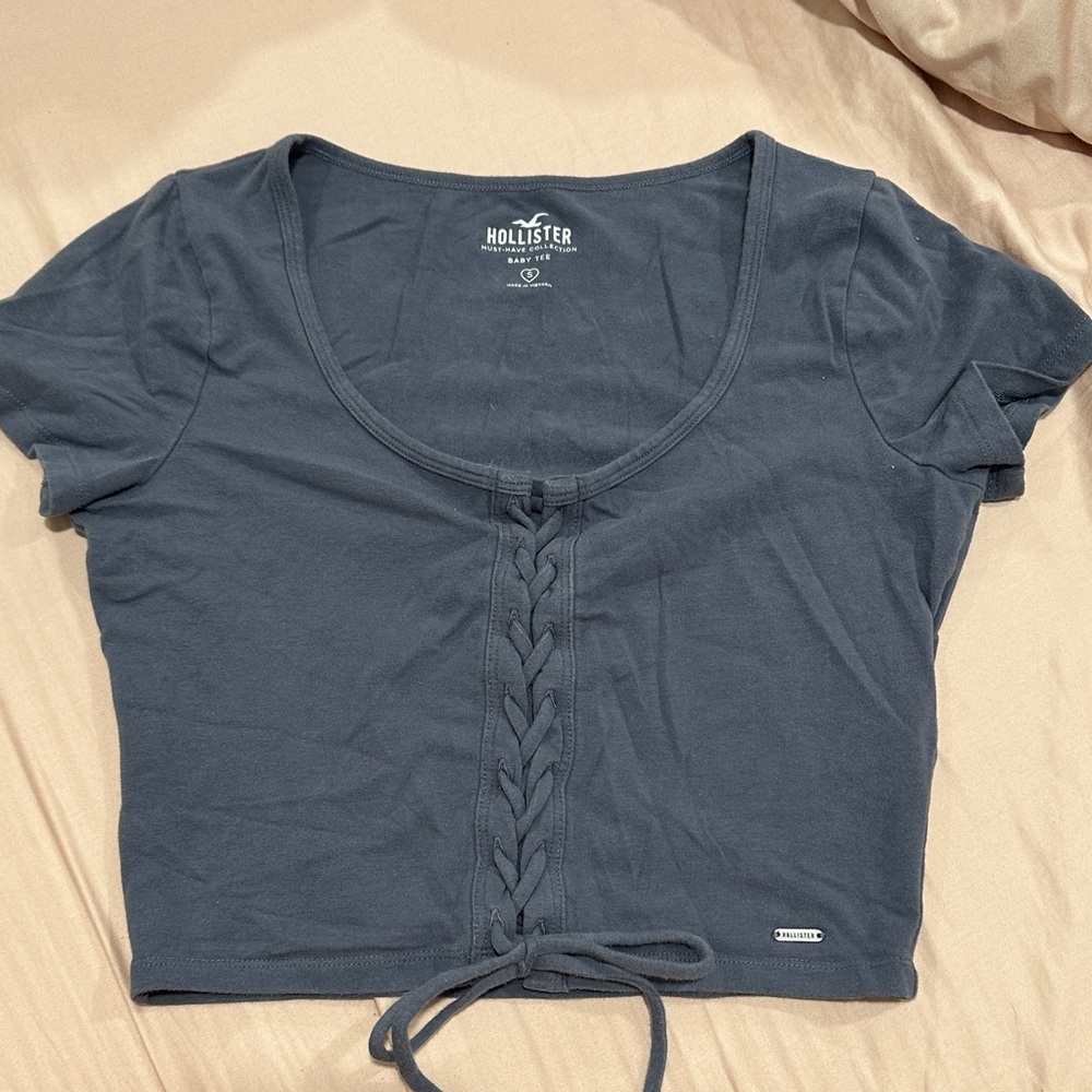 Hollister baby tee